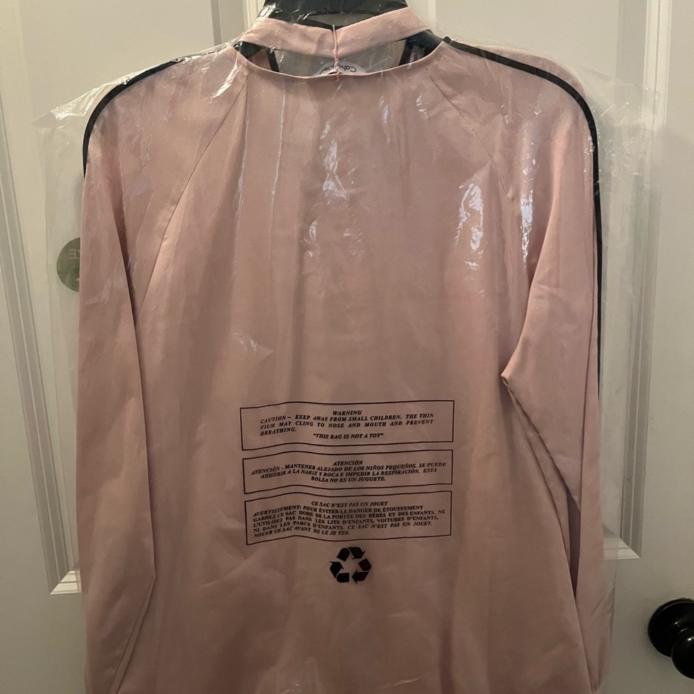 New Calvin Klein pink blush/black blouse - Picture 3 of 7